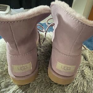 UGG Diara, NWOT, Lavender, Size 9